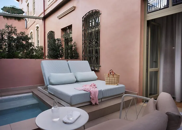 Domus Blanc Boutique