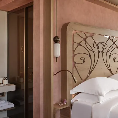 Domus Blanc Boutique Hotel 5*