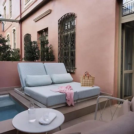 Domus Blanc Boutique