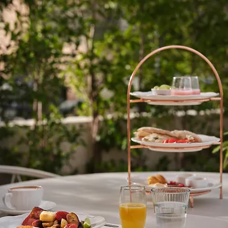 Domus Blanc Boutique 5*