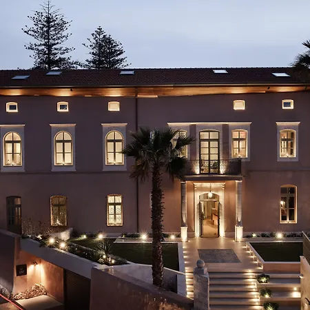 Domus Blanc Boutique Готель 5*