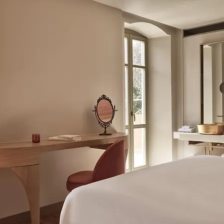 Domus Blanc Boutique Hotel 5*