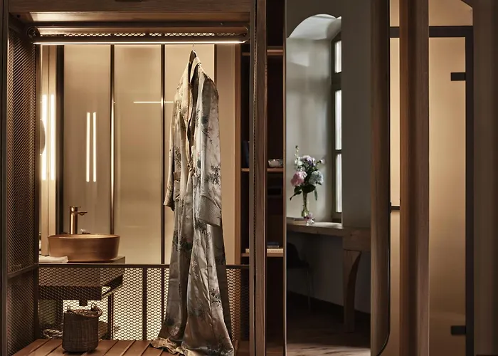 Domus Blanc Boutique