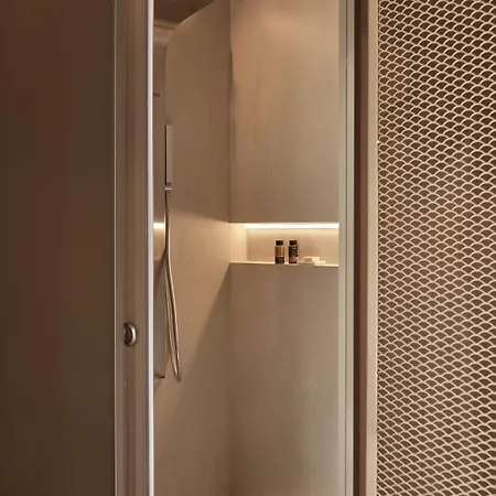 Domus Blanc Boutique Hotell 5*