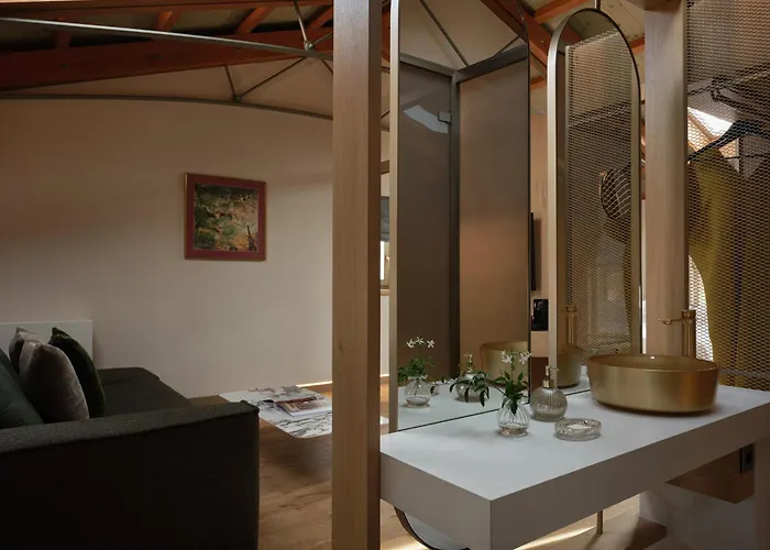 Domus Blanc Boutique Hotel