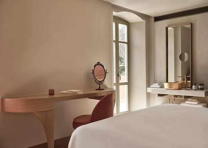 Domus Blanc Boutique Hotel 5*